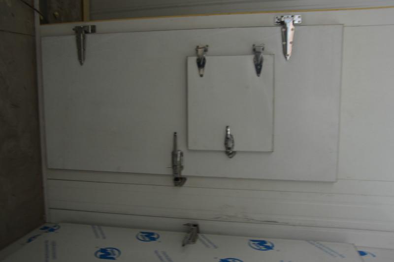 供應(yīng)常州冷庫(kù)保溫門-常州冷庫(kù)保溫門價(jià)格-常州市易冷制冷配件廠