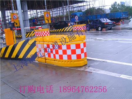 道路安全设施丨防撞桶丨防撞水马供应道路安全设施丨防撞桶丨防撞水马