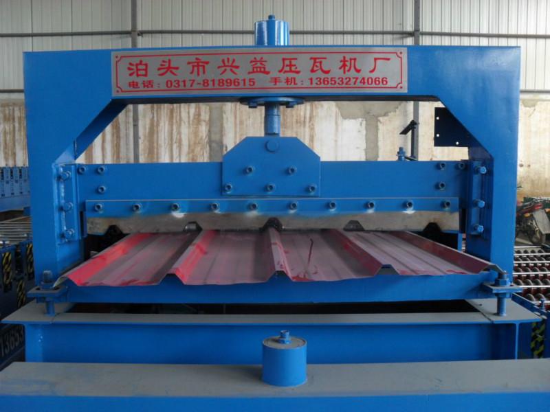 供應(yīng)現(xiàn)貨銷售全自動840型彩鋼壓瓦機(jī)