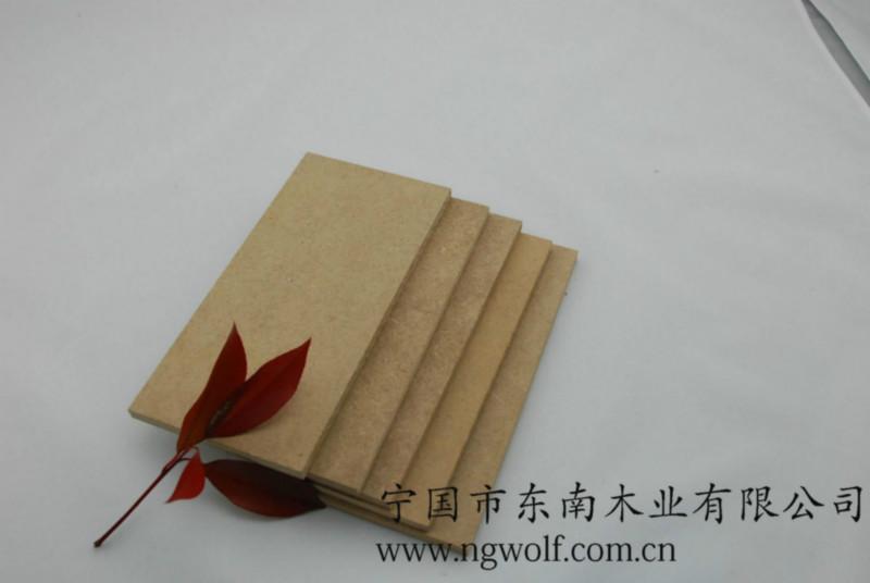 4.7mmE2級密度板纖維板高密度板 廠家直銷 雕刻鏤銑