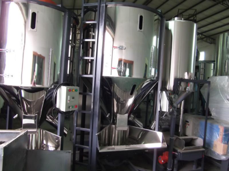 專業(yè)制作大型不銹鋼立式攪拌機  廠家直銷 全國聯(lián)保