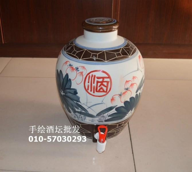 供應(yīng)仿古馬車酒壇30斤陶瓷酒壇遼寧酒壇批發(fā)