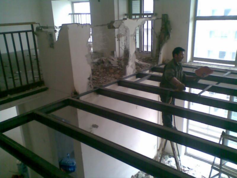 供應(yīng)服裝展柜內(nèi)衣展柜珠寶展柜