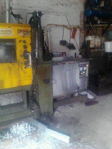 供應(yīng)廣東冉智鋅合金電磁熔爐壓鑄熔爐熔爐