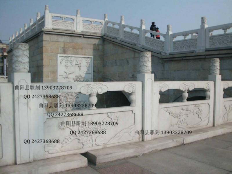 供應(yīng)漢白玉石欄桿