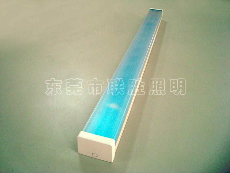 供應(yīng)LED帶罩支架｜T8雙管帶罩支架｜防塵支架批發(fā)