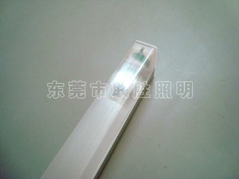 供應LED鋁合金帶罩支架｜T8單管帶罩｜聯(lián)勝LED日光支架批發(fā)