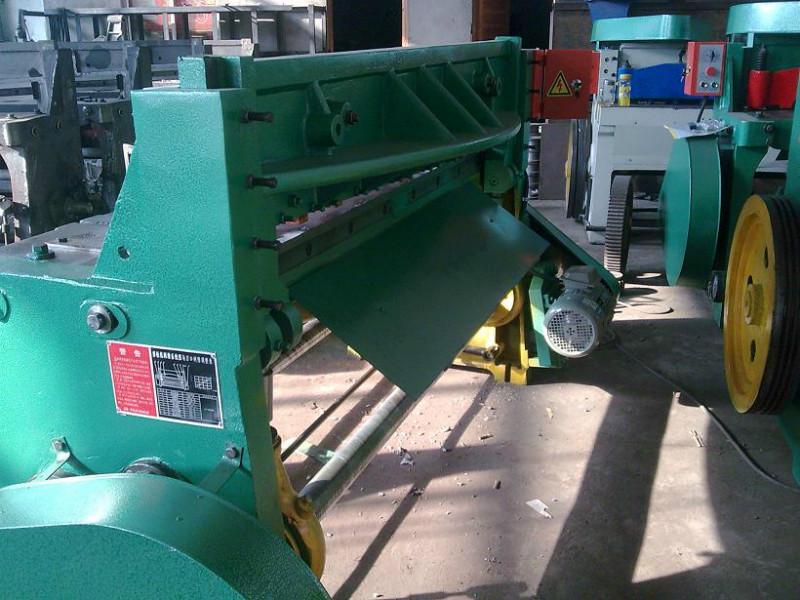 供應(yīng)Q11-3×1300機(jī)械剪板機(jī) 小型剪板機(jī) 青海剪板機(jī)