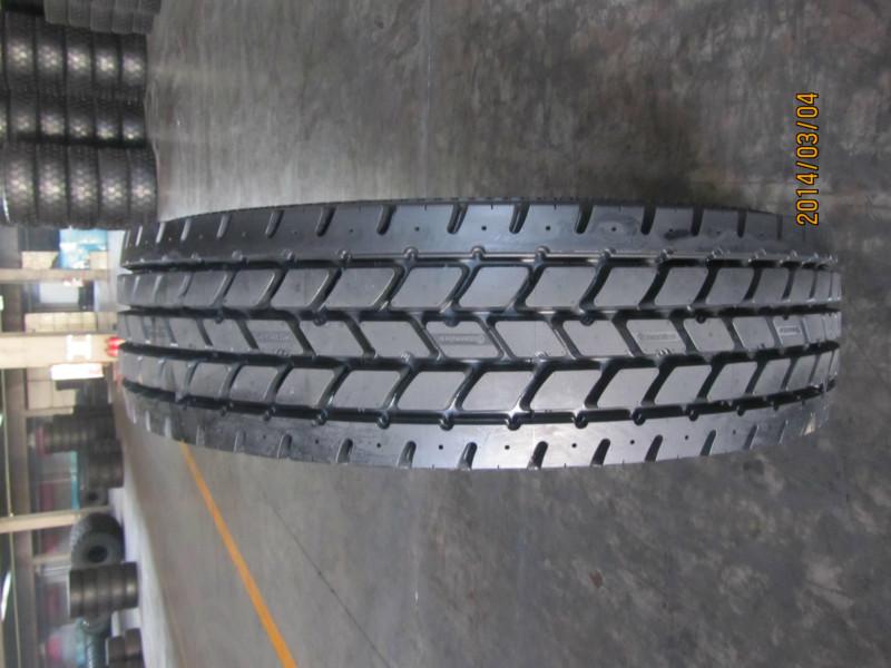 潍坊市385/95R25吊车用工程轮胎厂家供应385/95R25吊车用工程轮胎