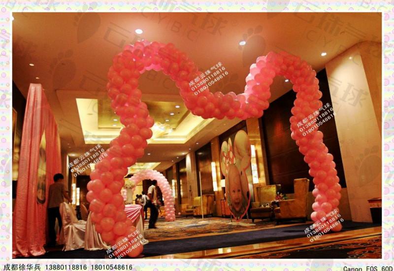 供應(yīng)卡通造型拱門(mén)/氣球拱門(mén)/氣球造型/成都?xì)馇蜓b飾/氣球裝飾布置