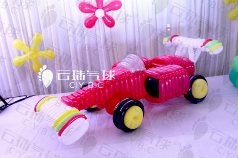 供應魔術氣球哈雷/氣球汽車/氣球造型/氣球F1/魔術氣球編織