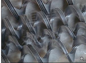 供應(yīng)不銹鋼螺旋提升機(jī)多少錢？專業(yè)定做