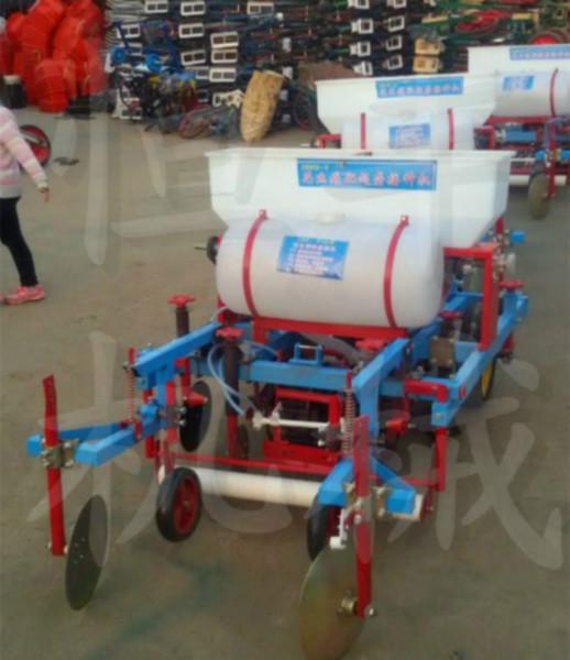 供應(yīng)河南多功能花生播種機(jī)拖拉機(jī)帶動(dòng)
