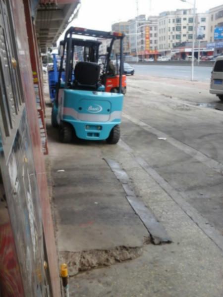 供應寶驪1.5-3噸電動叉車