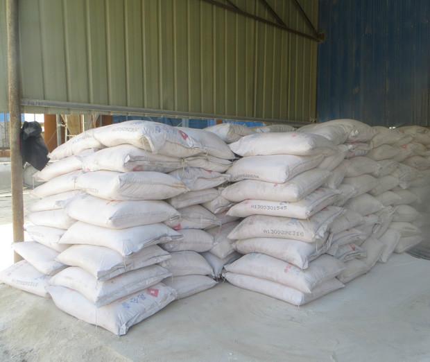 供應(yīng)保德縣隧道速凝劑，保德縣隧道*速凝劑，保德縣隧道噴漿速凝劑廠家