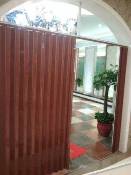 供應(yīng)西安辦公室PVC折疊隔斷*廠家