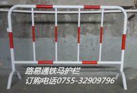 供應(yīng)鐵馬護(hù)欄，深圳馬路鐵馬護(hù)欄廠家批發(fā)，深圳路易通全國(guó)送貨