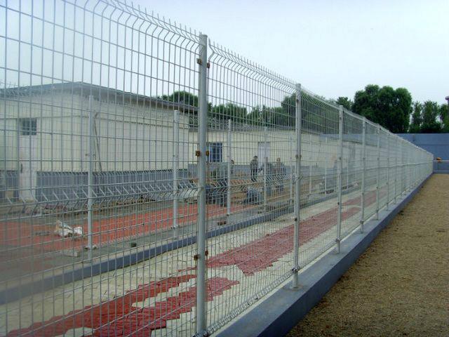 供應(yīng)綠化道路外圍網(wǎng)廠家-綠化圍欄網(wǎng)-綠化護(hù)欄批發(fā)