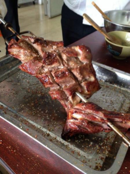 供應(yīng)草原炭烤羊腿技術(shù)培訓(xùn) 烤羊腿做法大全都有哪些