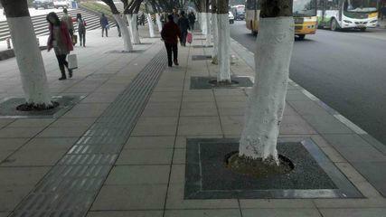 供應(yīng)修路用透水混凝土膠結(jié)材料     人行道*混凝土膠結(jié)劑