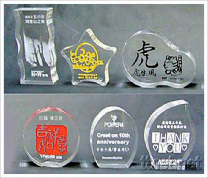供應南方亞克力相框激光切割機