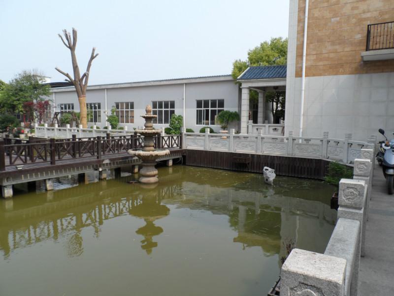供應上海哪里的水池假山*，上海水池假山專業(yè)生產商上海水池假山價格