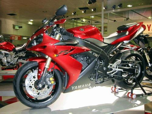 厂家直销雅马哈YZF-R1摩托车 雅马哈摩托车专卖店