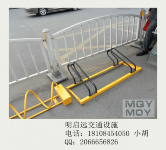 供應(yīng)本地生產(chǎn)螺旋式自行車停車架的廠家