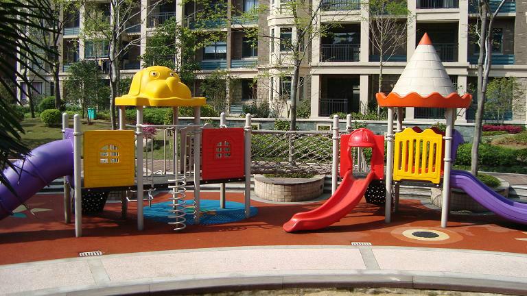 供應(yīng)兒童樂園滑梯