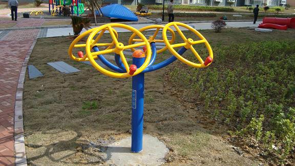 供應(yīng)康體設(shè)備健身器材