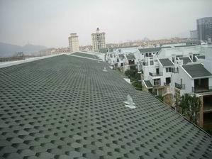 供應(yīng)承德坡屋面瀝青瓦馬賽克中國紅13071817919