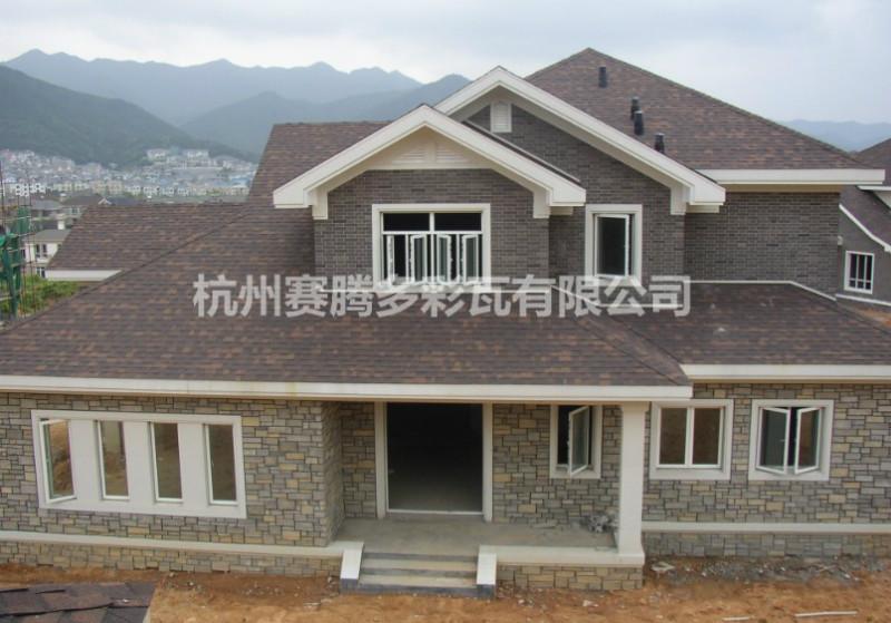 供應(yīng)呼倫貝爾瀝青瓦滿洲里玻纖瓦13071817919根河防腐木屋瓦