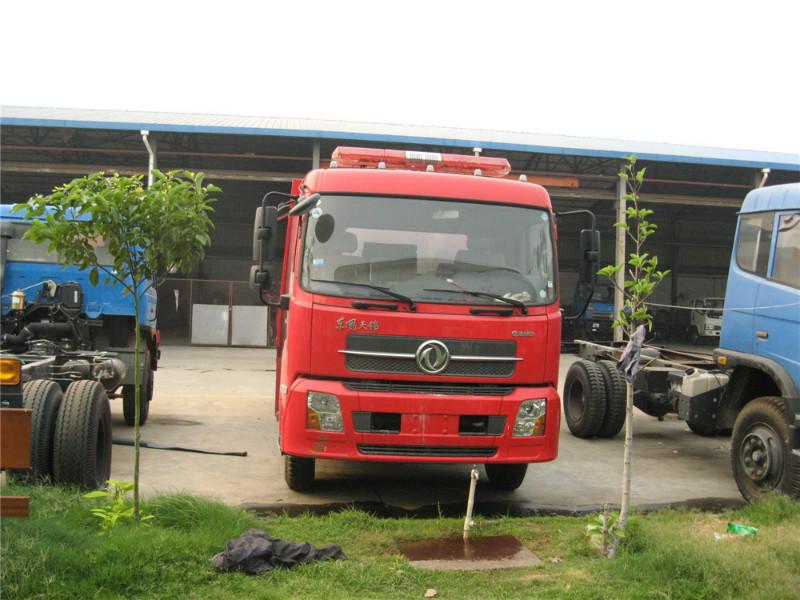 供應(yīng)天錦6噸泡沫消防車消防泡沫車