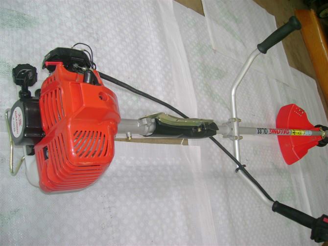 供應(yīng)鄭州割灌機生產(chǎn)廠家，鄭州割灌機批發(fā)價格，鄭州割灌機供應(yīng)商