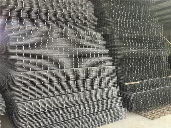 供應(yīng)crb550冷軋帶肋橋梁鋼筋鋼筋網(wǎng)片專業(yè)生產(chǎn)廠家