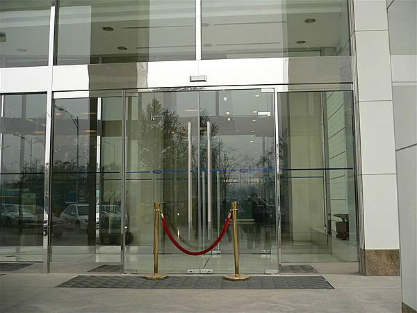 陜西地彈門批發(fā)圖片