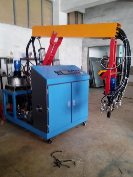 供應低壓灌注機，RIM低壓反應注射成型機