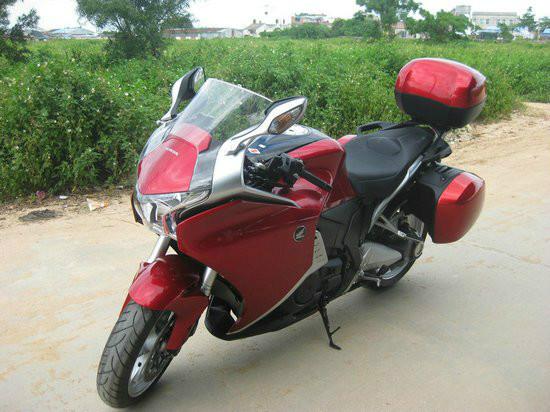 本田VFR1200F圖片