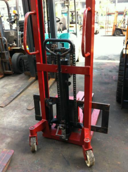 深圳龍工叉車手動液壓堆高車_公明手動液壓堆高車_龍華手動液壓堆高車