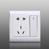 供應(yīng)聯(lián)潤F6一開單控帶五孔插座 開關(guān)插座批發(fā)