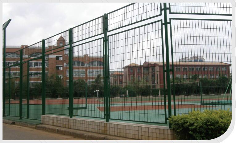 供應(yīng)文登體育場圍欄網(wǎng)勾花網(wǎng)