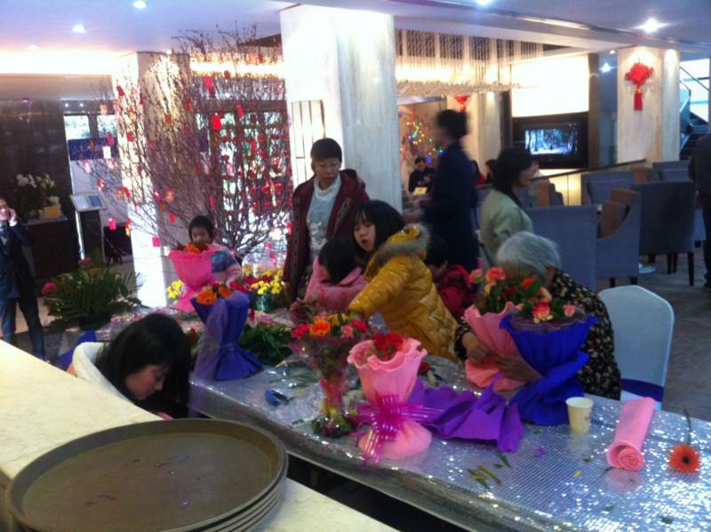 供應插花DIY活動現(xiàn)場