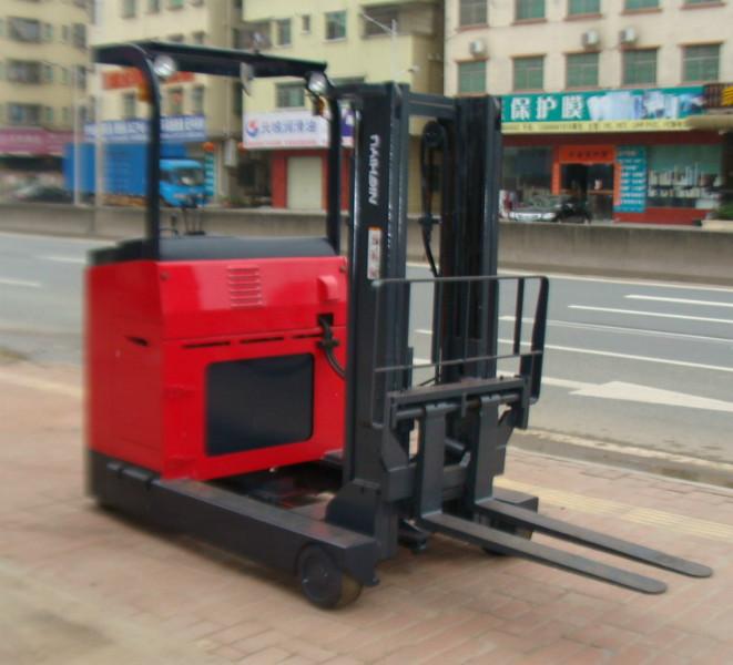 供應(yīng)叉車維修電話 專業(yè)維修電動叉車 電動堆高車 前移式叉車