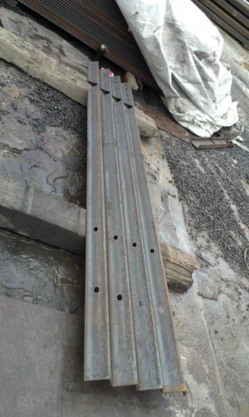 供應(yīng)高鐵護(hù)欄*設(shè)備