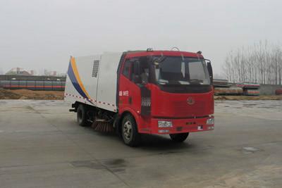 供應(yīng)直銷青島市掃路車/國(guó)四解放掃路車/路面清掃車