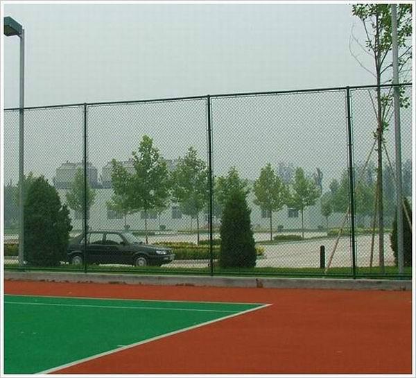 供應(yīng)包頭圍欄網(wǎng)/包頭體育場圍欄網(wǎng)規(guī)格