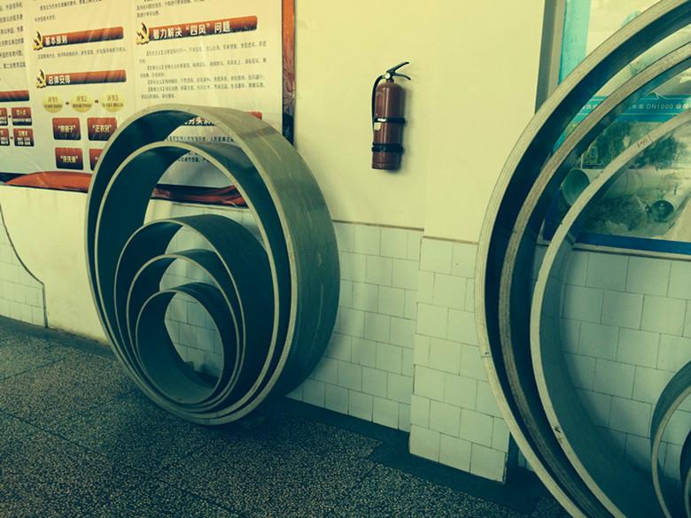 供應(yīng)昆明玻璃鋼夾砂管