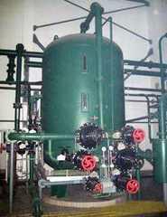 單雙室浮動床離子交換器圖片