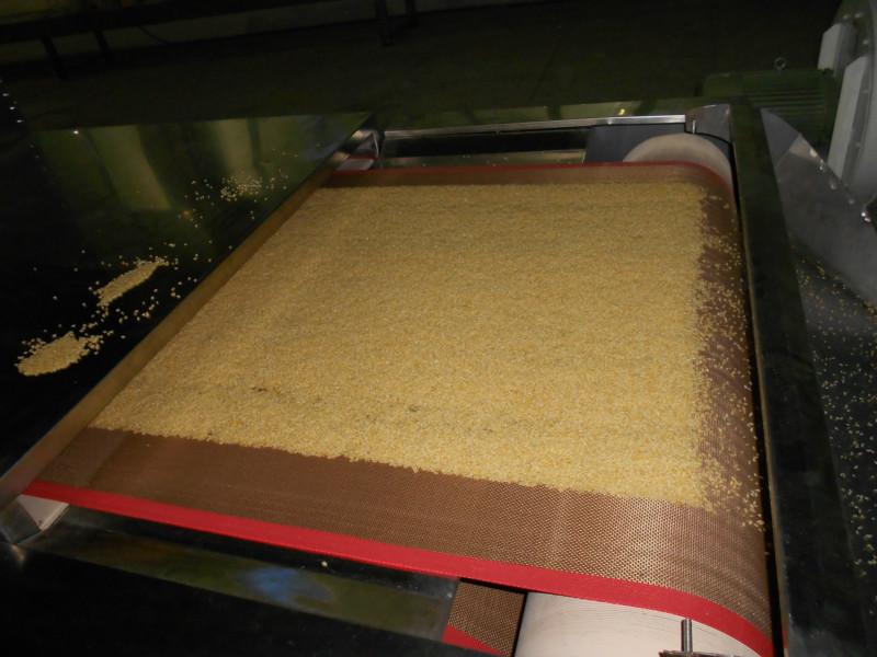 供應(yīng)中山微波干燥機(jī)/惠州微波干燥*機(jī)