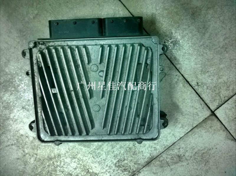 廣州奔馳203發(fā)動(dòng)機(jī)電腦板C230模塊圖片/廣州奔馳203發(fā)動(dòng)機(jī)電腦板C230模塊樣板圖 (3)